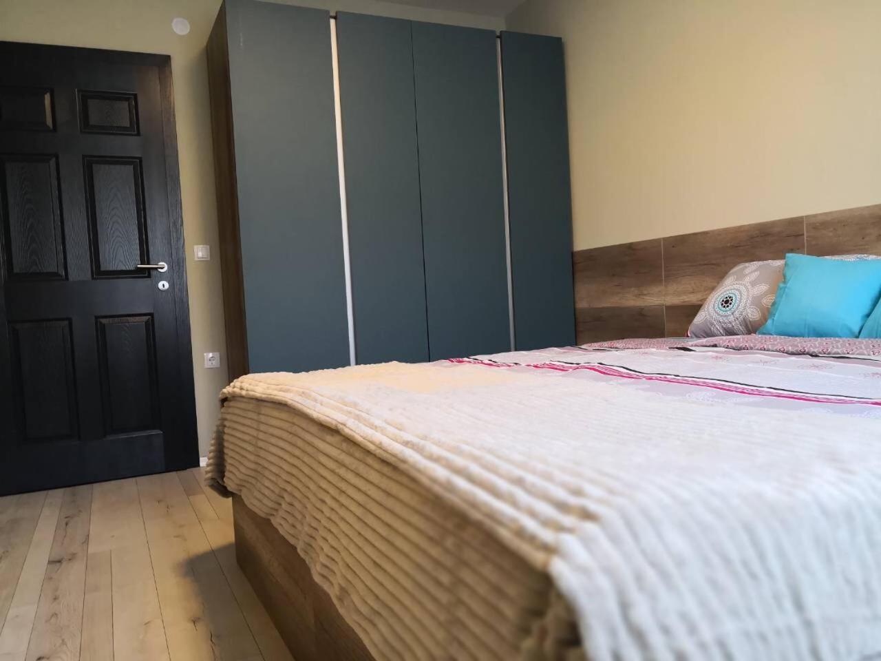 Mihajlovik Lux Apartment In Heart Of Скопие Екстериор снимка
